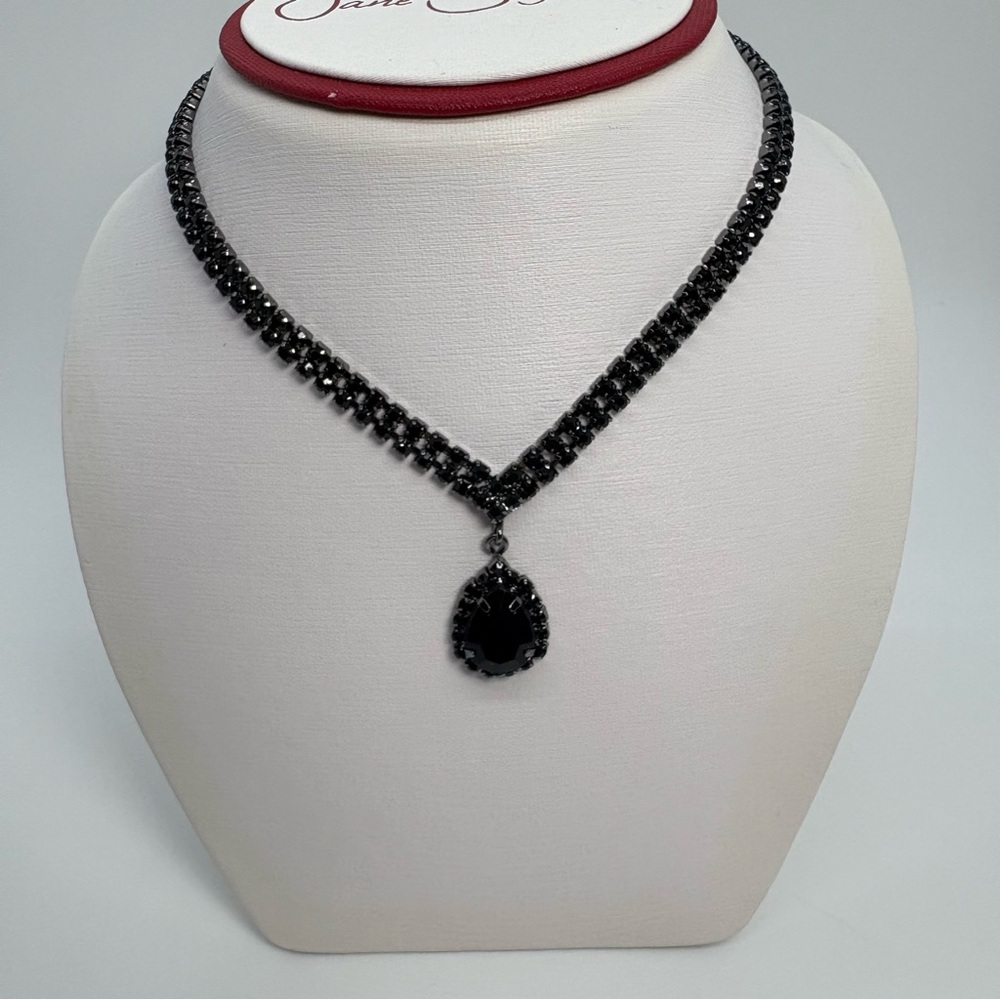 Black Crystal Teardrop Rhinestone Necklace And Earrings, Brand New - Picture 2 of 10